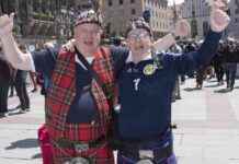 Scots Fans Lose Luggage on Way to Euros: Stuck in Kilts for 2 Weeks Lost Luggage Leaves Scots Fans Stranded in Kilts at Euros news-15062024-003019
