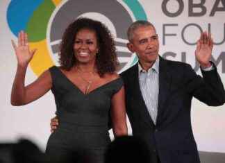 Michelle Obama Advises Daughters Against Politics, Says Barack news-16062024-175452