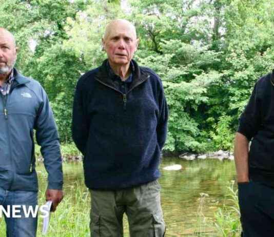 Reviving Salmon Populations: How We Purchased a River to Save Them news-20062024-203824