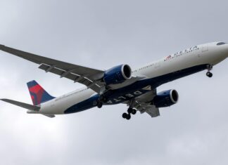 Flight DL275 Diverted: How Delta’s LAX Incident Captivated News Outlets Delta Flight DL275 diverted, DL275 LAX diversion, Delta emergency landing LAX, DL275 flight update, Delta diverted flight news, DL275 incident report, LAX airport flight diversion, Delta airline disruption